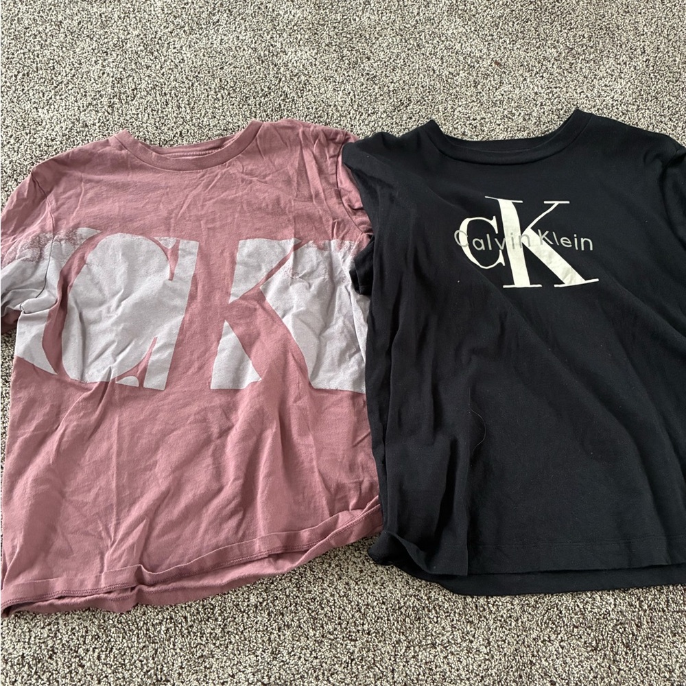 Calvin Klein Mauve and Black Short Sleeve Tees